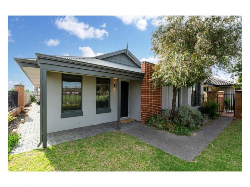 2 Ortega Lane, Caversham WA 6055