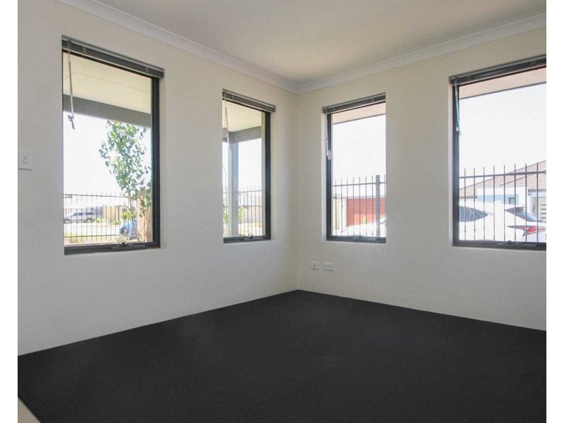 2 Ortega Lane, Caversham WA 6055