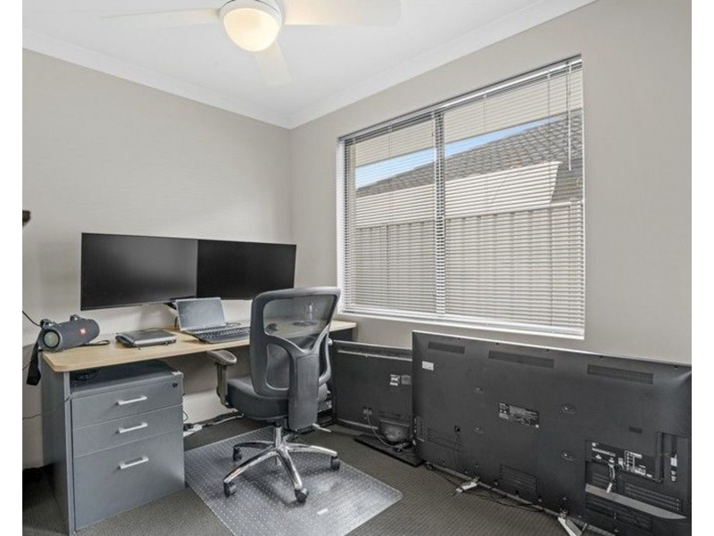 2 Ortega Lane, Caversham WA 6055