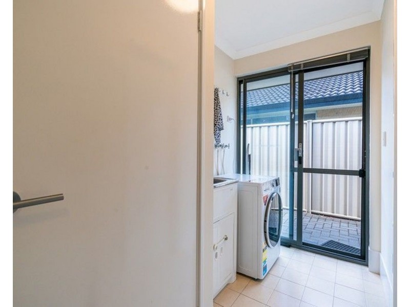 2 Ortega Lane, Caversham WA 6055