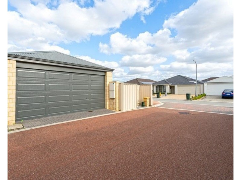 2 Ortega Lane, Caversham WA 6055