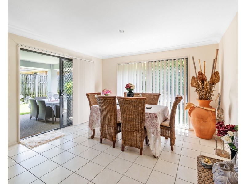 6 Stokes Street, Pacific Pines QLD 4211