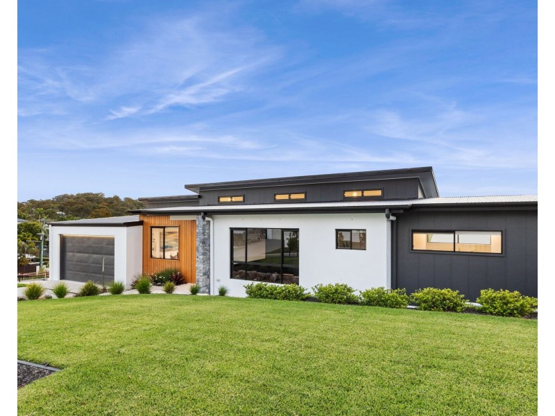 5 Greenhills Place, Coolum Beach QLD 4573