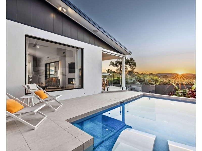 5 Greenhills Place, Coolum Beach QLD 4573
