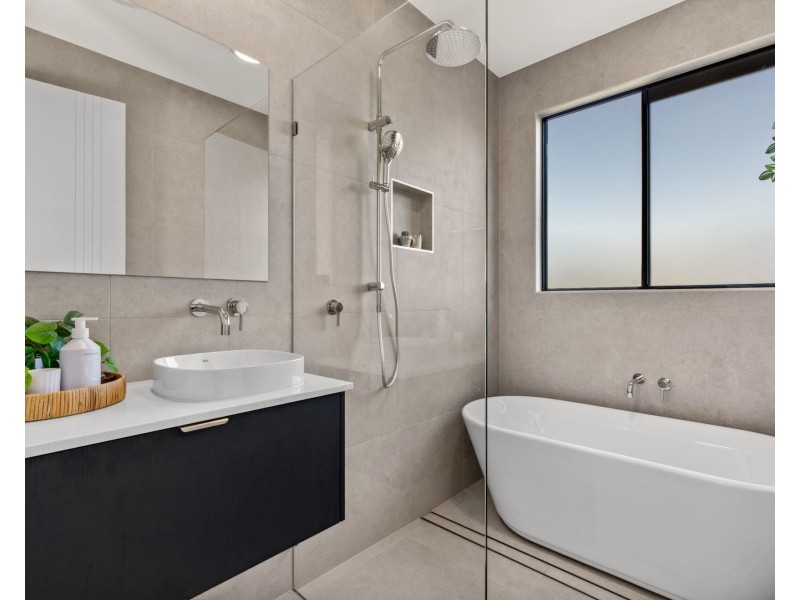5 Greenhills Place, Coolum Beach QLD 4573