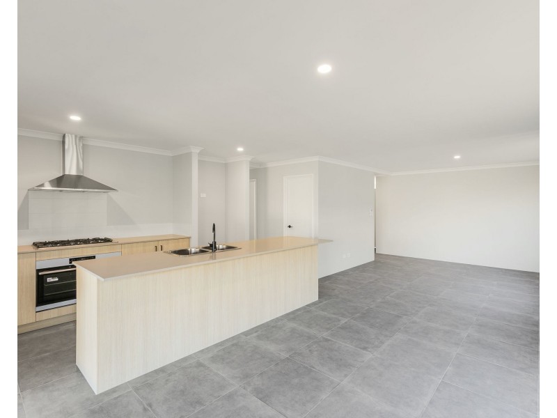 4 Bathurst Street, Byford WA 6122