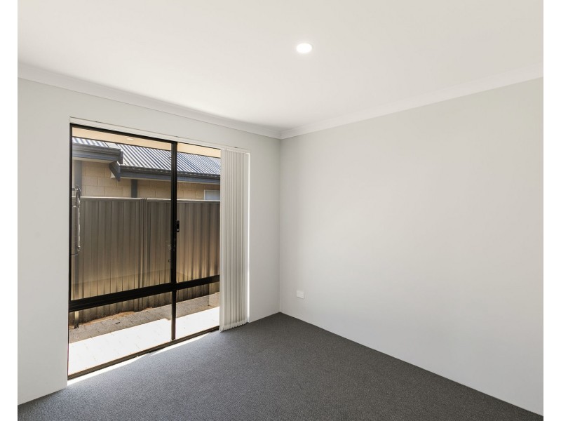 4 Bathurst Street, Byford WA 6122