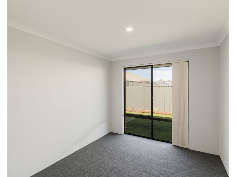 4 Bathurst Street, Byford WA 6122