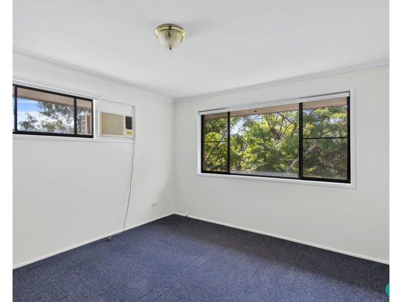 31 Ellerdale Court, Strathpine QLD 4500