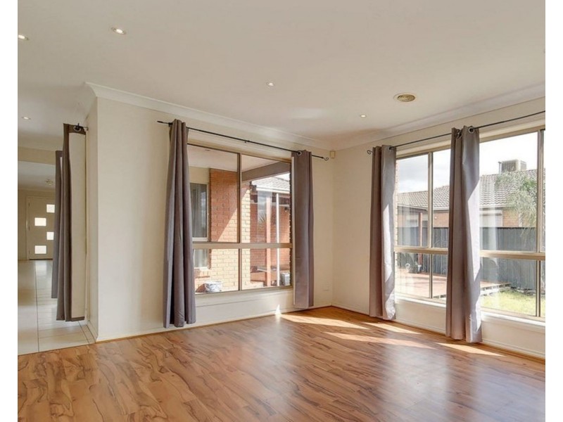 30 Fernhurst Avenue, Derrimut VIC 3030