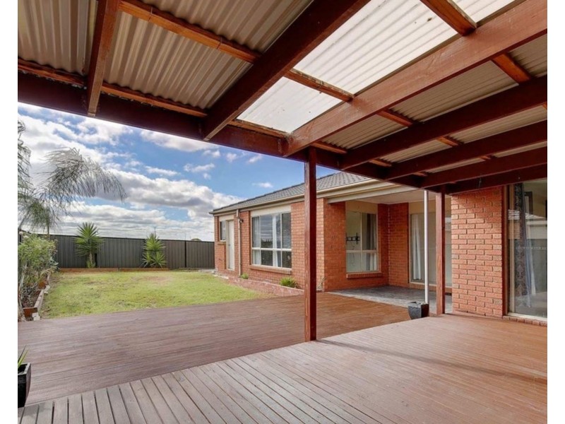 30 Fernhurst Avenue, Derrimut VIC 3030