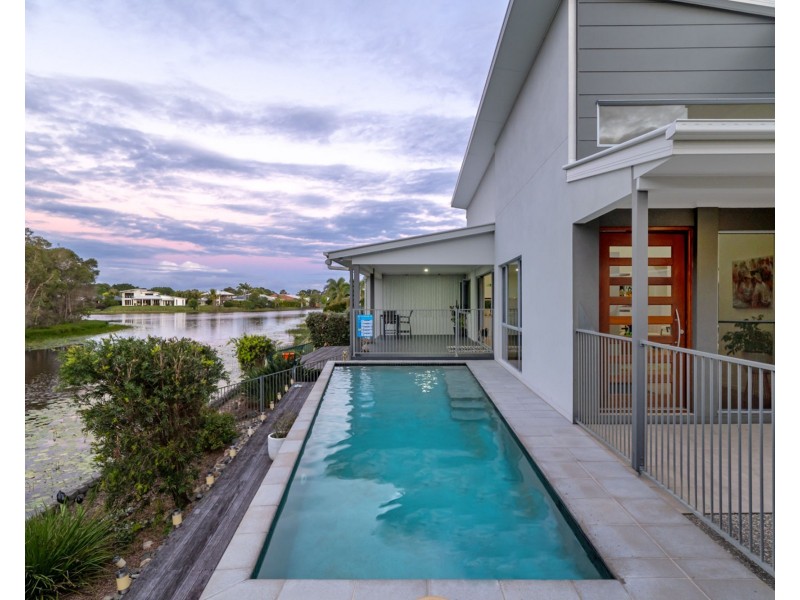 5 Wallum Close, Pelican Waters QLD 4551