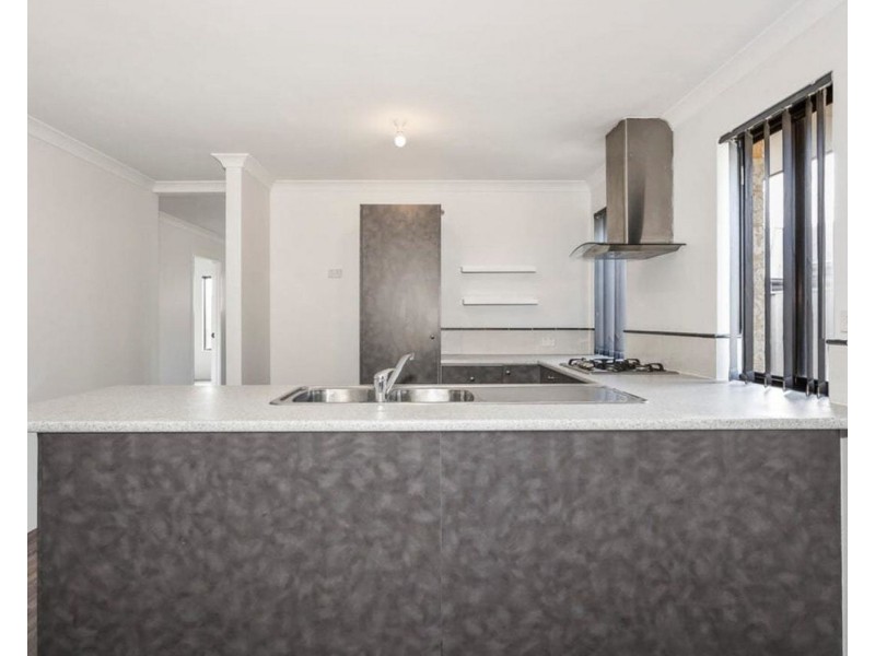 4 Coree Lane, Ellenbrook WA 6069