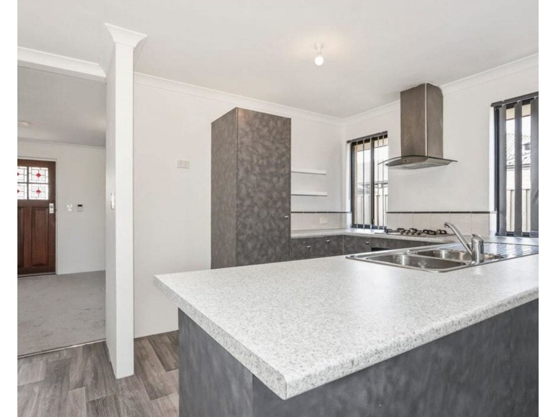 4 Coree Lane, Ellenbrook WA 6069