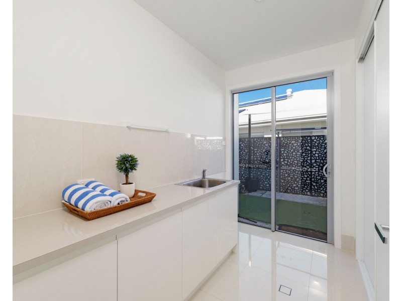 23 Bond Street, Pelican Waters QLD 4551