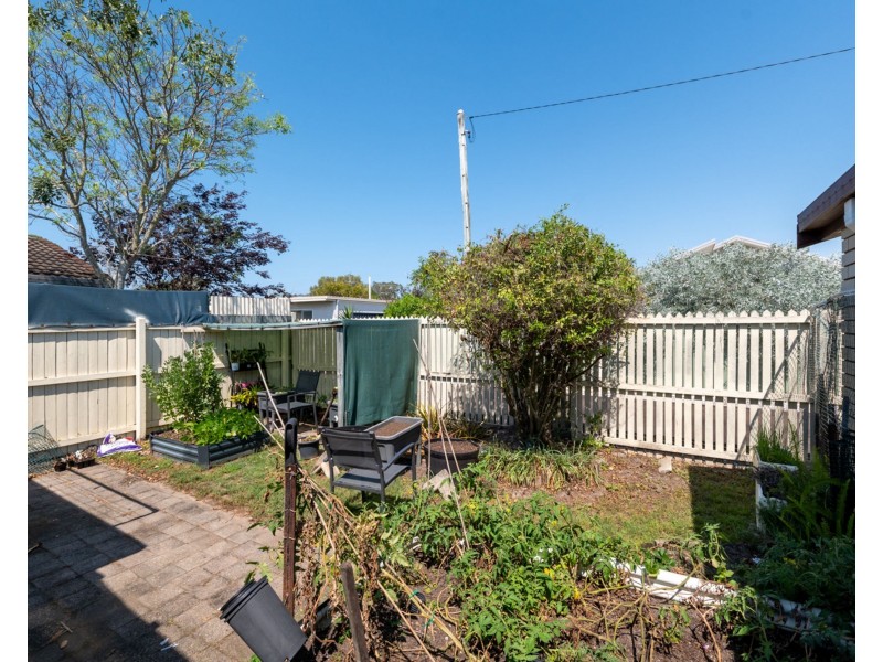 1/7 Baldwin Street, Golden Beach QLD 4551