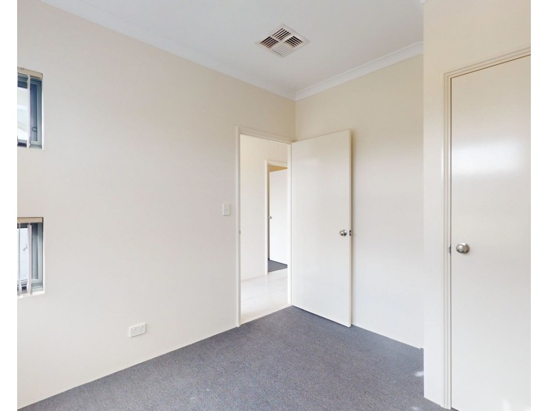 31 Dunk Street, Yanchep WA 6035