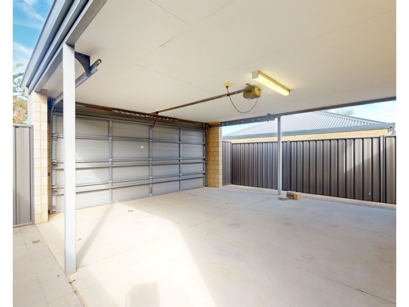 31 Dunk Street, Yanchep WA 6035