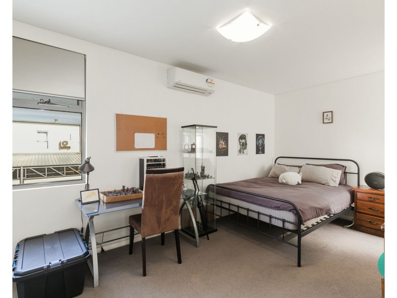 16/30 Lambeth Circle, Wellard WA 6170