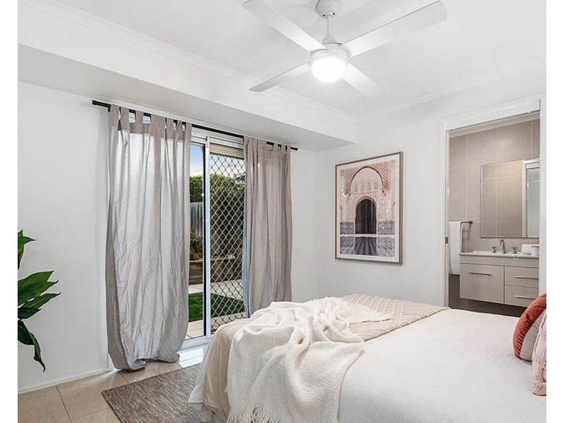 4 Alphitonia Crescent, Sunnybank Hills QLD 4109