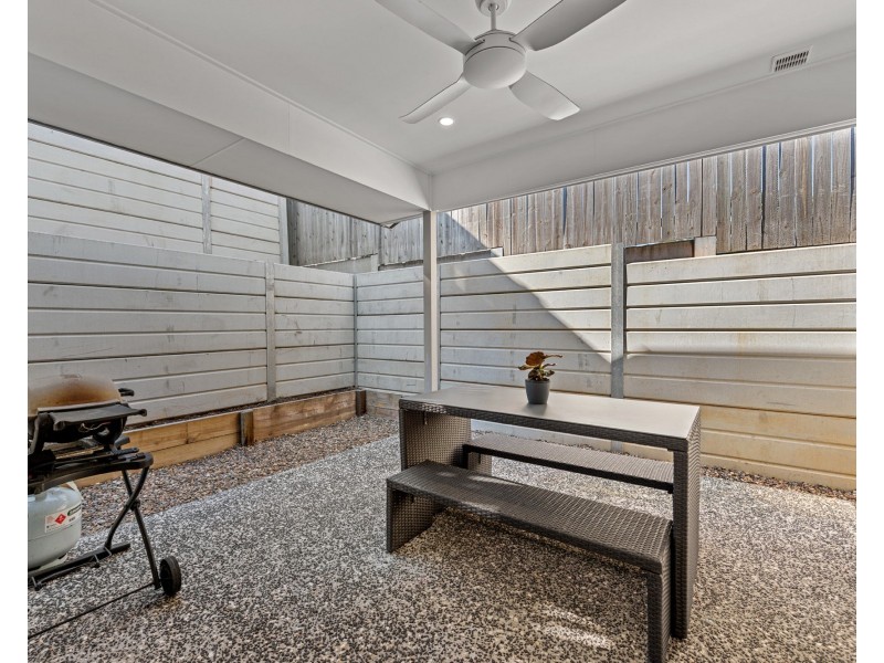 33 Redhead street, Doolandella QLD 4077