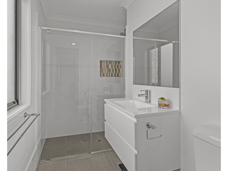 33 Redhead street, Doolandella QLD 4077