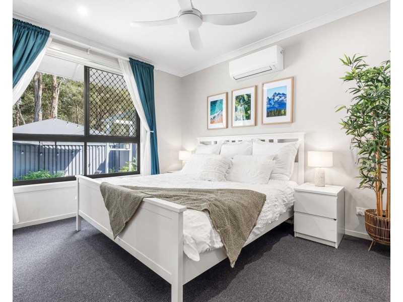 6 Ruchi Place, Wynnum West QLD 4178