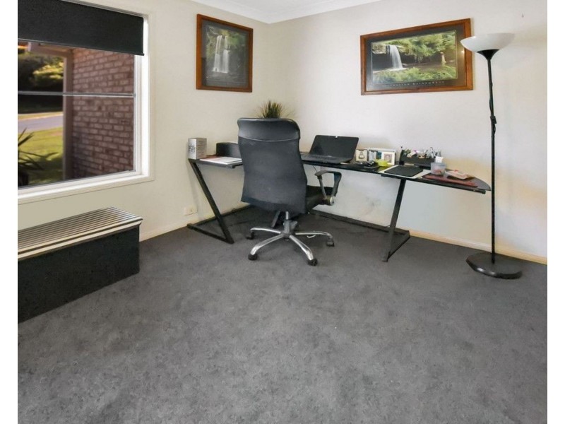 17 Midway Terrace, Pacific Pines QLD 4211