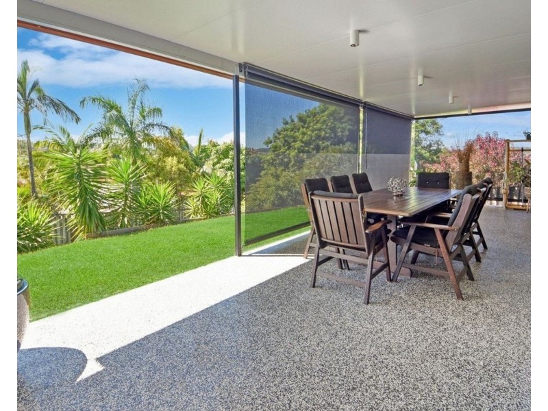 17 Midway Terrace, Pacific Pines QLD 4211