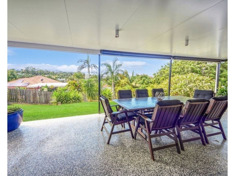 17 Midway Terrace, Pacific Pines QLD 4211