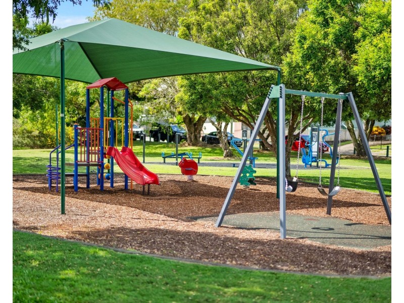 4/4 Lutana Street, Stafford QLD 4053