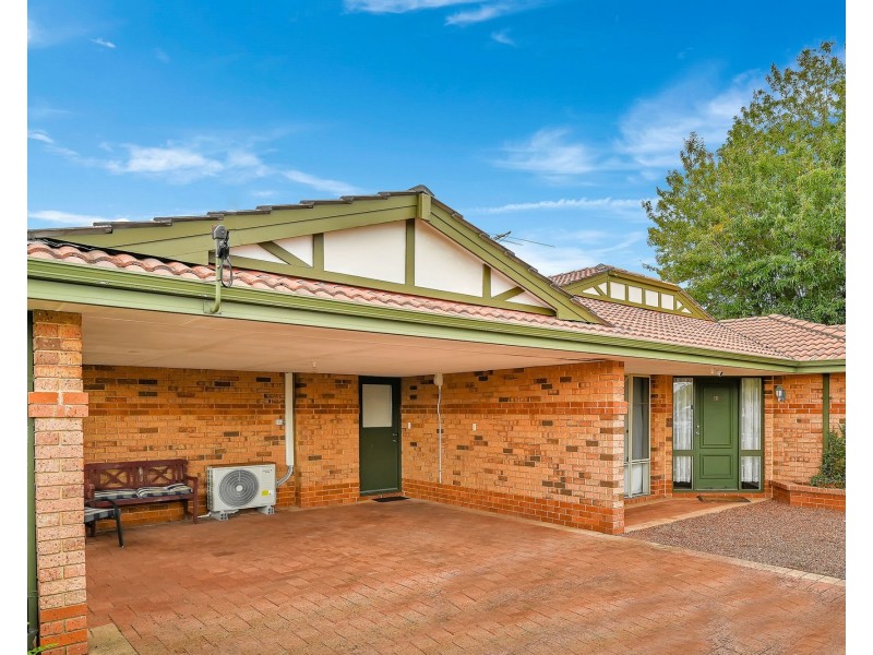 10 Goomarl Street, Dudley Park WA 6210