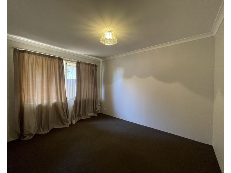 10 Goomarl Street, Dudley Park WA 6210