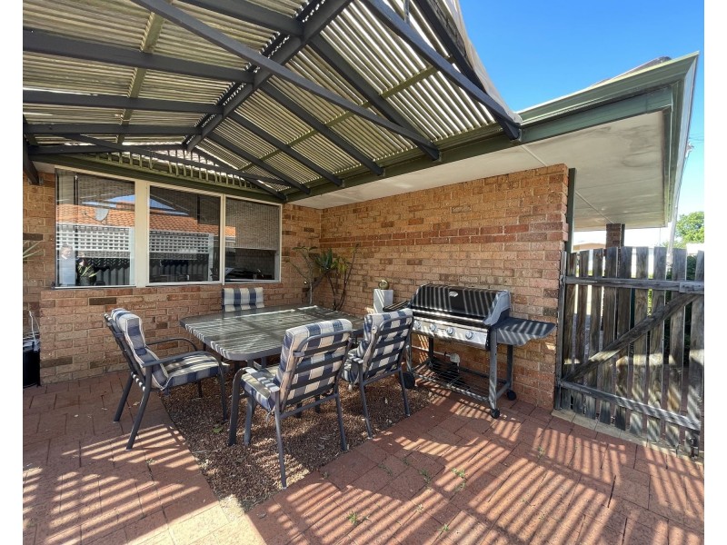 10 Goomarl Street, Dudley Park WA 6210