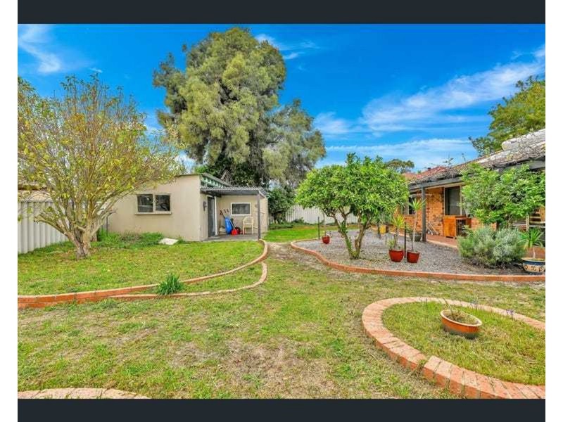 10 Goomarl Street, Dudley Park WA 6210