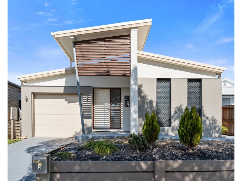 8 Orchard Cres, Springfield Lakes QLD 4300