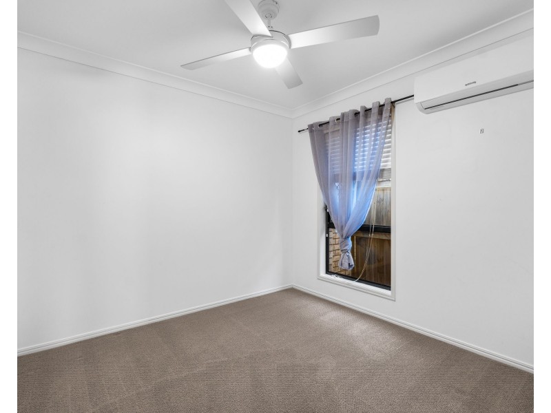 8 Orchard Cres, Springfield Lakes QLD 4300
