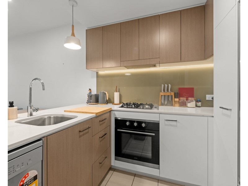 3102/16 Aspinall Street, Nundah QLD 4012