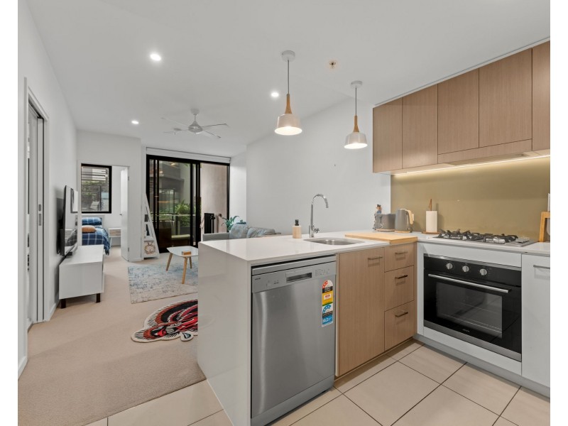 3102/16 Aspinall Street, Nundah QLD 4012