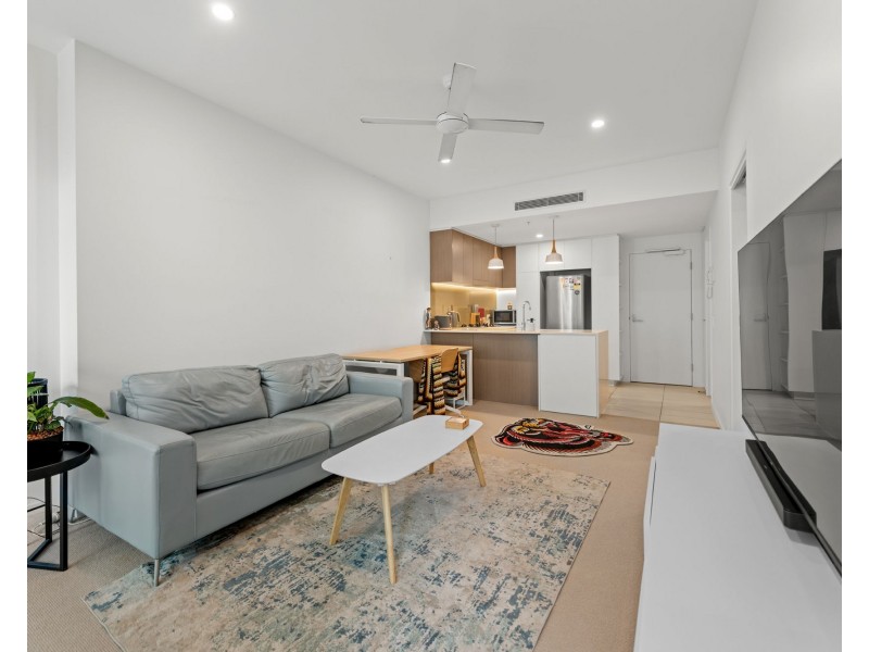 3102/16 Aspinall Street, Nundah QLD 4012