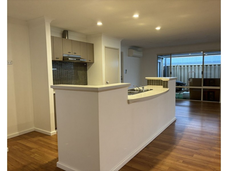 21 Shelburne Gardens, Ridgewood WA 6030