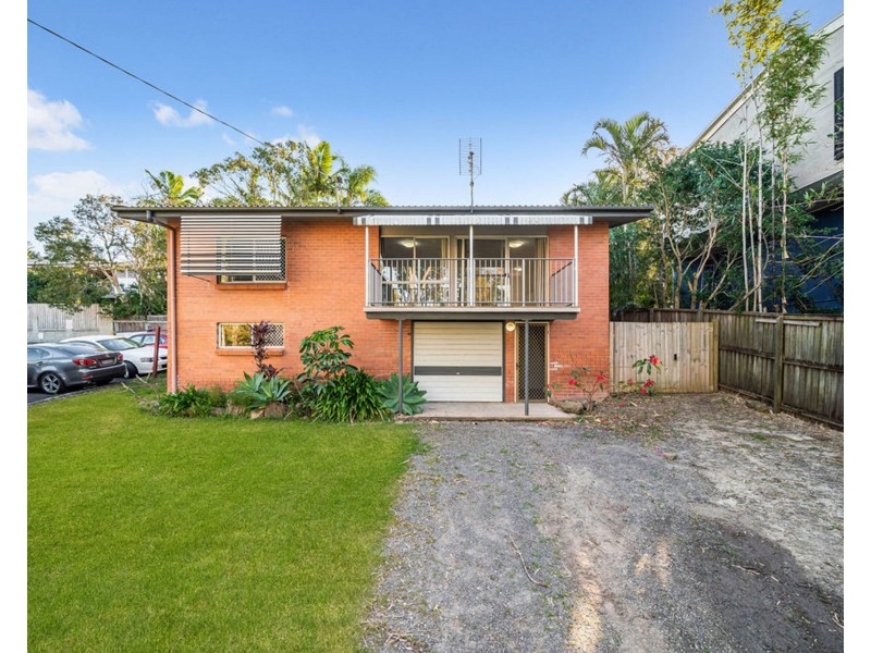 9 Marlua Avenue, Moffat Beach QLD 4551