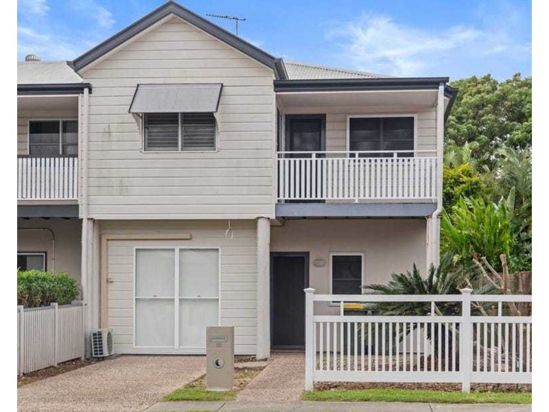 18 Hants Street, Hamilton QLD 4007