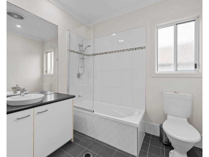 18 Hants Street, Hamilton QLD 4007