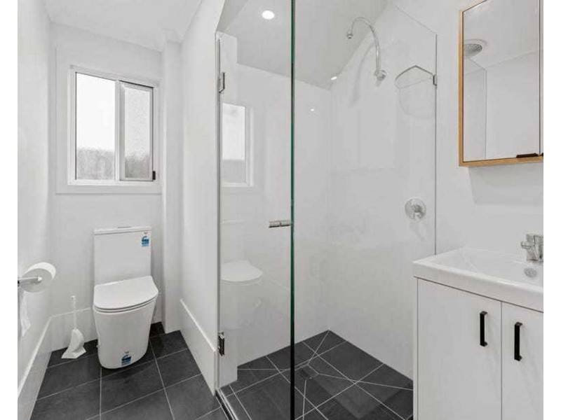 18 Hants Street, Hamilton QLD 4007