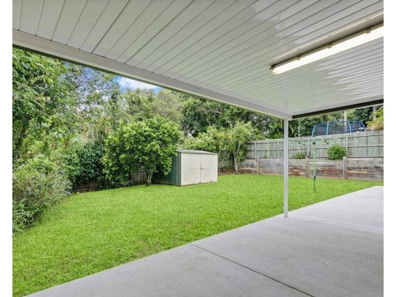 22 Pease Blossom Street, Coes Creek QLD 4560