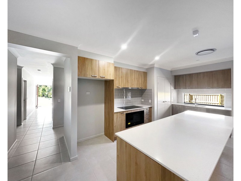 74 Vassallo Drive, Rosewood QLD 4340