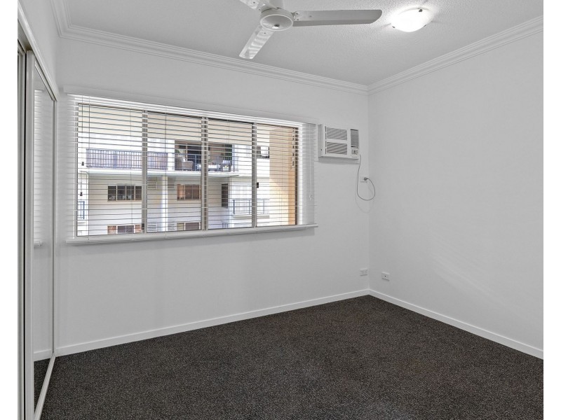 214/55-57 Clifton Road, Clifton Beach QLD 4879
