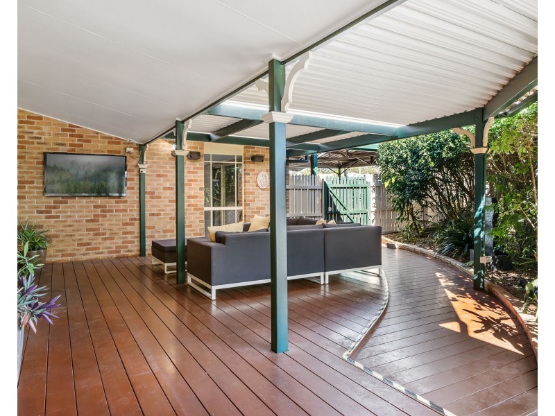 8 Tristania Way, Highland Park QLD 4211
