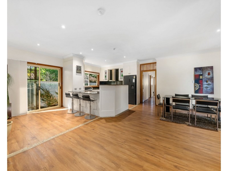 8 Tristania Way, Highland Park QLD 4211
